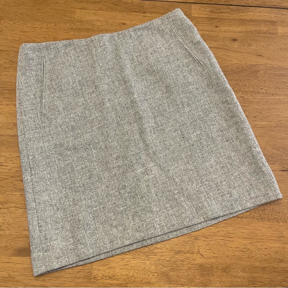 Talbots Lined Gray Wool Skirt Size 10 Petite